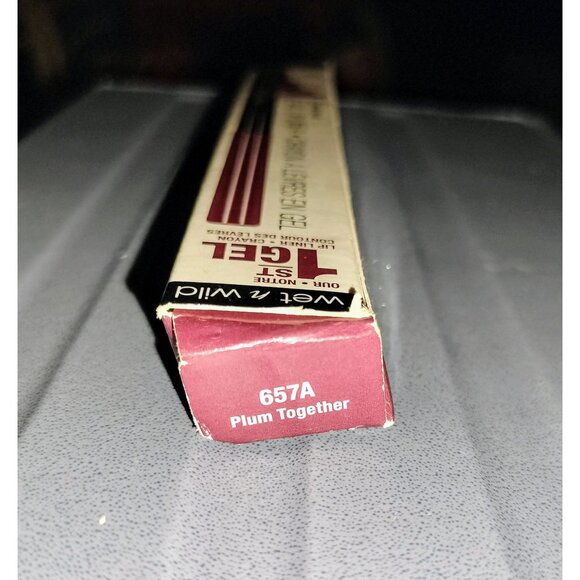 Wet N Wild Perfectpout Gel Lip Liner 657A Plum Together Makeup Cosmetics School - Picture 3 of 13